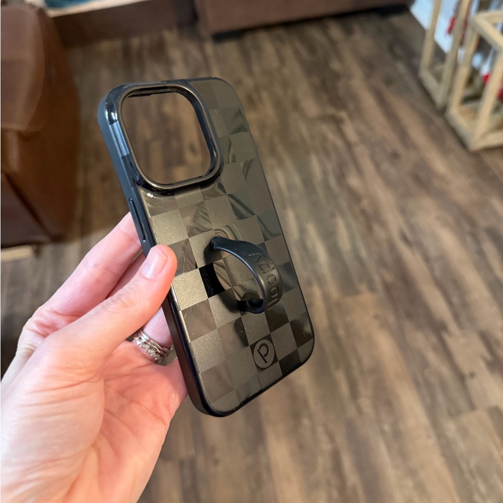 Loopy Case Black Checkered Phone Case iPhone 14 pro